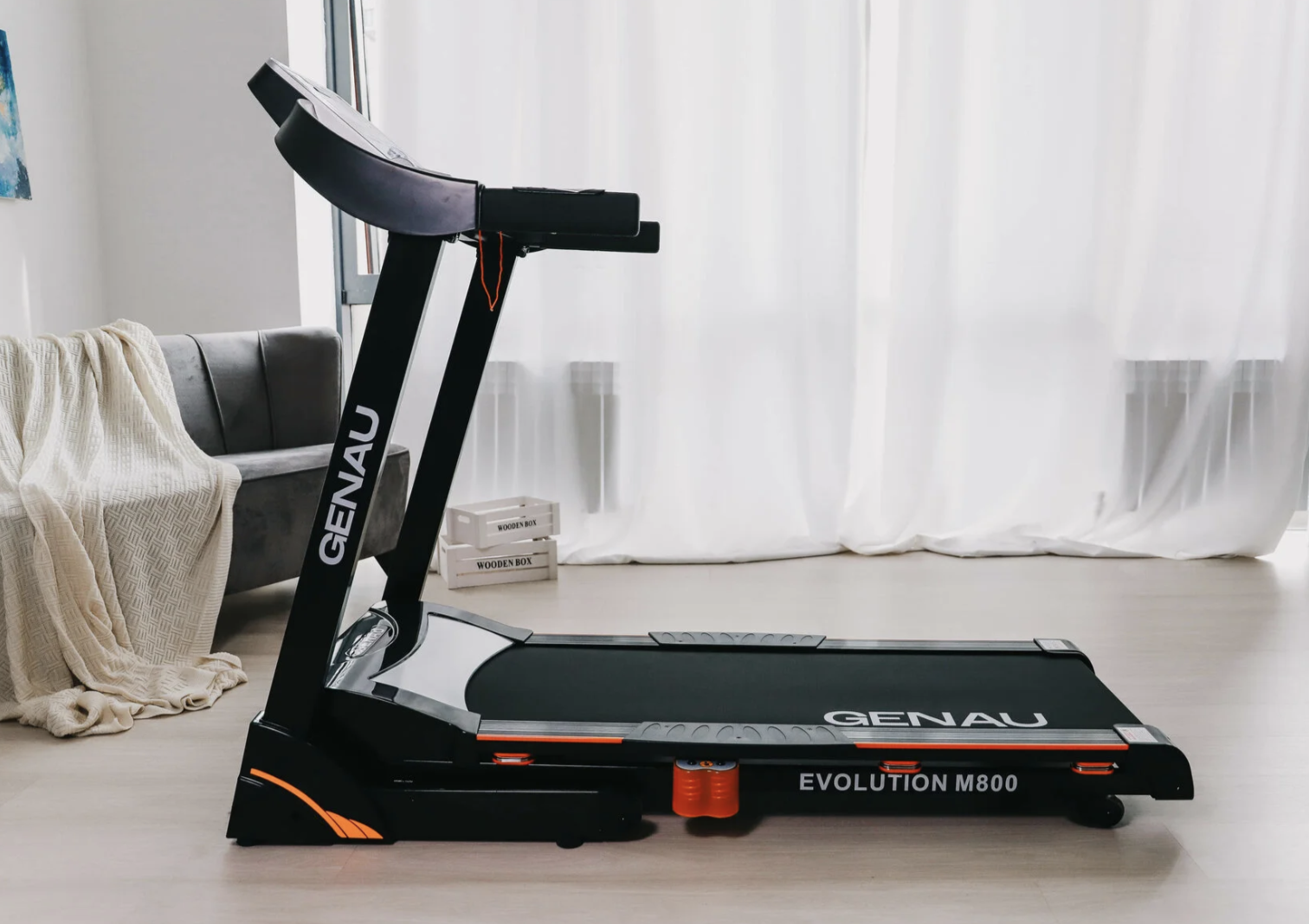 Беговая дорожка Genau Evolution M800